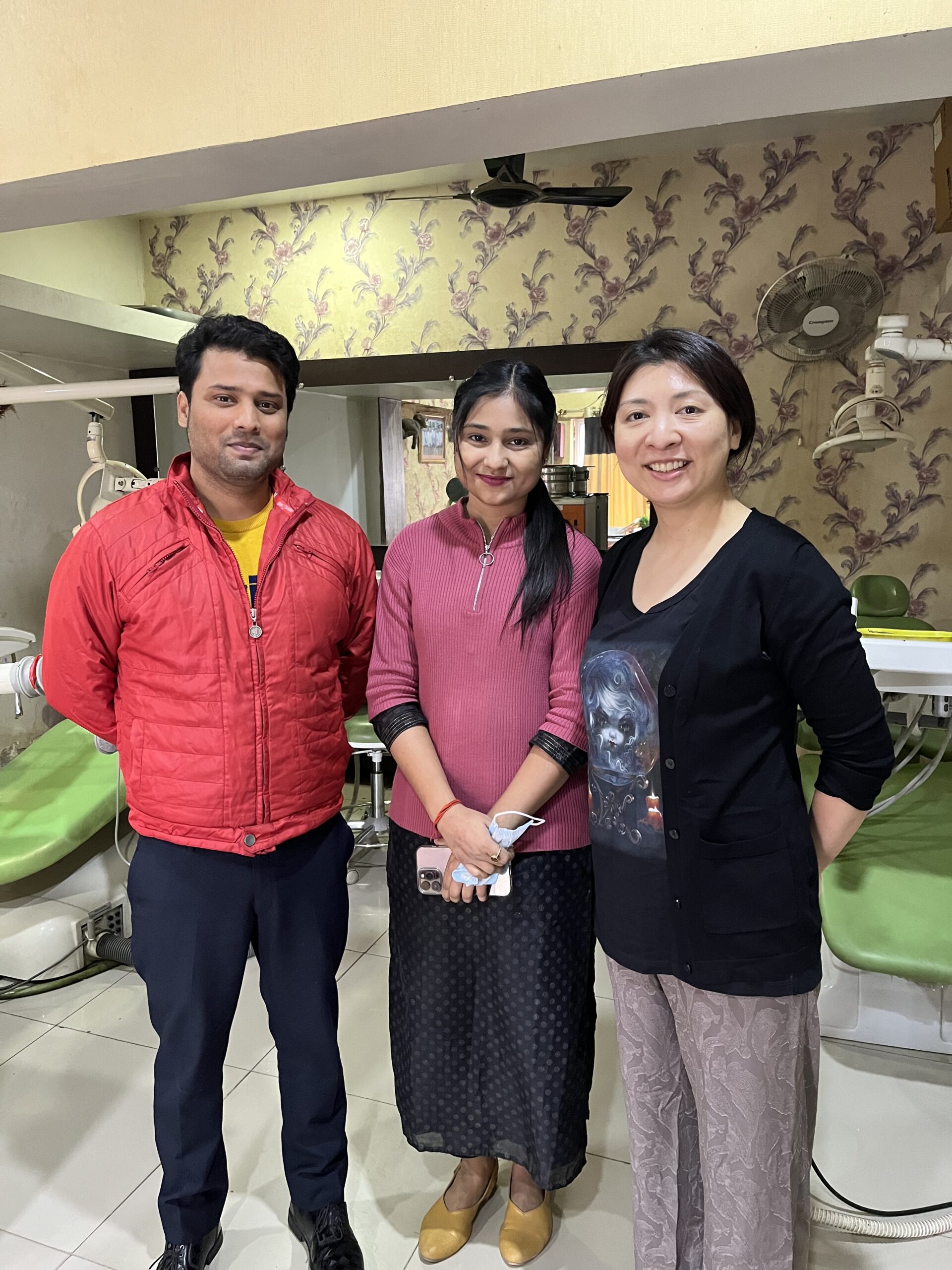 インドの歯科クリニック訪問